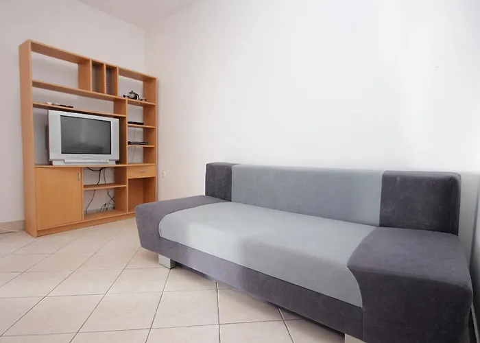 With Parking Space Mandre, Pag - 9354 קולאן
