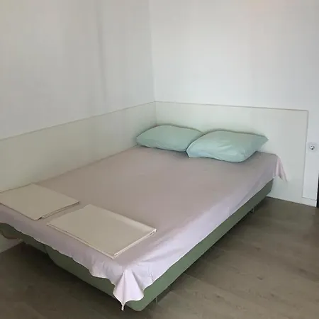 Apartment With Parking Space Mandre, Pag - 9354 Kolan